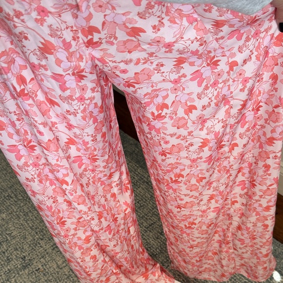 RESA Pink and White Floral jumpsuit - Picture 8 of 11